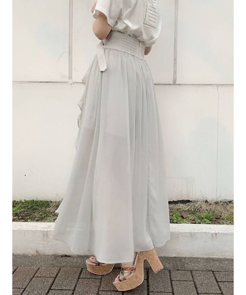 dazzlin(ダズリン)の「インナーパンツ付きシフォンフリルスカート(スカート・レディース・グレー/オレンジ・SMALL/MEDIUM)」の9枚目の写真