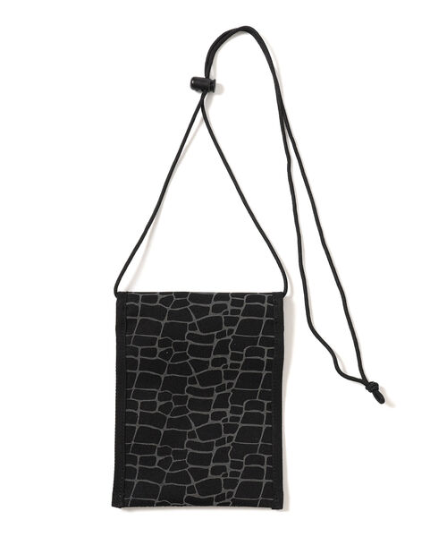 B:MING by BEAMS（ビーミングバイビームス）の「Overland EQUIPMENT x B:MING by BEAMS / 別注 スパイダーウェブ ポーチ（ショルダーバッグ・メンズ・ブラック系その他・ONE SIZE）」の9枚目の写真