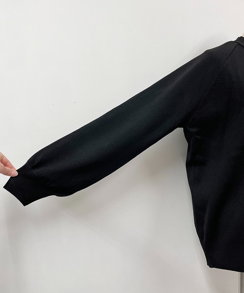 PICCIN（ピッチン）の「バックタック キーネックニット（ニット/セーター・レディース・ブラック/グリーン・M）」の11枚目の写真