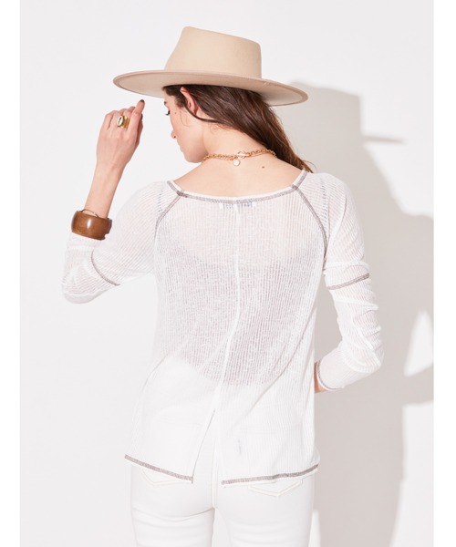 ALEXIA STAM（アリシアスタン）の「Sheer Rib Long Sleeve Top/シアーリブロングスリーブトップ（Tシャツ/カットソー・レディース・ホワイト/ベージュ/ライム・FREE）」の8枚目の写真
