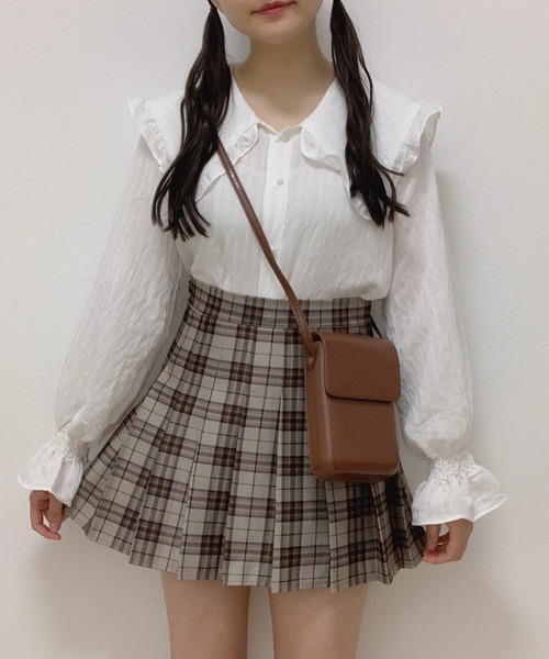 Cham.（チャム）の「ビッグカラーフリルブラウス（シャツ/ブラウス・レディース・ブラウン/ホワイト・F）」の9枚目の写真