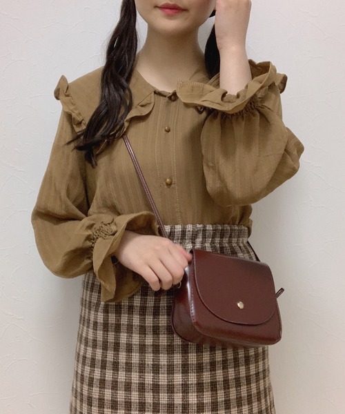 Cham.（チャム）の「ビッグカラーフリルブラウス（シャツ/ブラウス・レディース・ブラウン/ホワイト・F）」の20枚目の写真