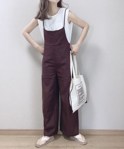 andme(アンドミー)の「リネン混ワイドキャミサロペット(サロペット/オーバーオール・レディース・ブラック/ブラウン/ライトカーキ/グレイッシュベージュ/キナリ/ネイビー/テラコッタ/カーキ・M/L)」の3枚目の写真