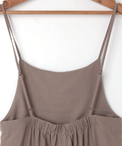 andme(アンドミー)の「リネン混ワイドキャミサロペット(サロペット/オーバーオール・レディース・ブラック/ブラウン/ライトカーキ/グレイッシュベージュ/キナリ/ネイビー/テラコッタ/カーキ・M/L)」の17枚目の写真