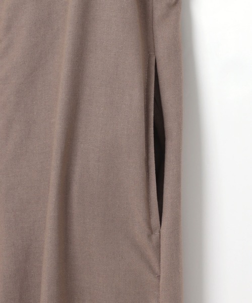 andme(アンドミー)の「リネン混ワイドキャミサロペット(サロペット/オーバーオール・レディース・ブラック/ブラウン/ライトカーキ/グレイッシュベージュ/キナリ/ネイビー/テラコッタ/カーキ・M/L)」の22枚目の写真