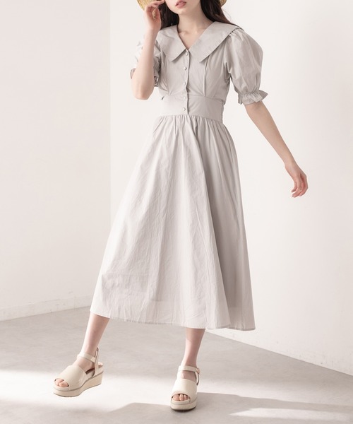 OLIVE des OLIVE（オリーブデオリーブ）の「【WEB限定カラー有】ビッグカラ―ワンピース（ワンピース・レディース・ライトグレー/ブラック/スミクロ/オフホワイト・FREE）」の4枚目の写真