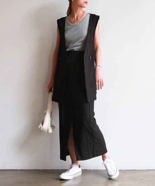 feepur（フェピュール）の「Vネックジレ＆タイトスカート/セットアップ（セットアップ・レディース・アイボリー/ブラック・MEDIUM）」の2枚目の写真