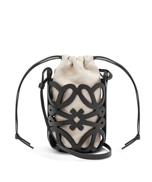 LOEWE(ロエベ)の「アナグラム カットアウト ポケット(クラシックカーフ&キャンバス)(ポーチ・レディース・タン/ホワイト×ブラック/ホワイト×ホワイト/ブルー系その他/オリーブ・ONE SIZE)」の3枚目の写真