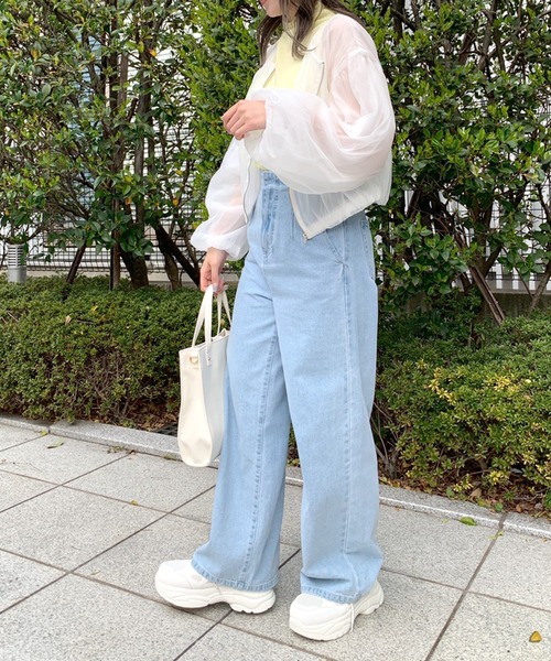 OLIVE des OLIVE（オリーブデオリーブ）の「ボリュームシアブルゾン（ブルゾン・レディース・オフホワイト/グレイッシュベージュ・FREE）」の4枚目の写真