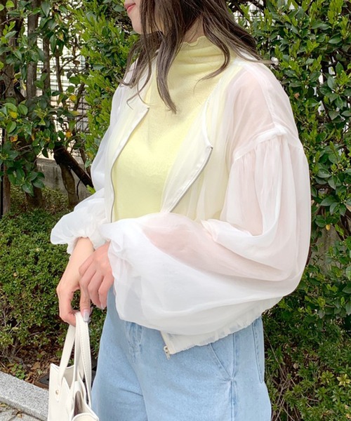 OLIVE des OLIVE（オリーブデオリーブ）の「ボリュームシアブルゾン（ブルゾン・レディース・オフホワイト/グレイッシュベージュ・FREE）」の7枚目の写真