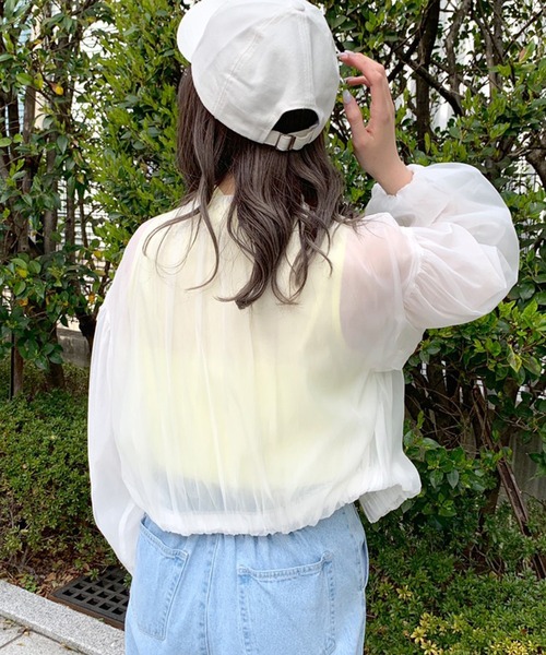 OLIVE des OLIVE（オリーブデオリーブ）の「ボリュームシアブルゾン（ブルゾン・レディース・オフホワイト/グレイッシュベージュ・FREE）」の8枚目の写真