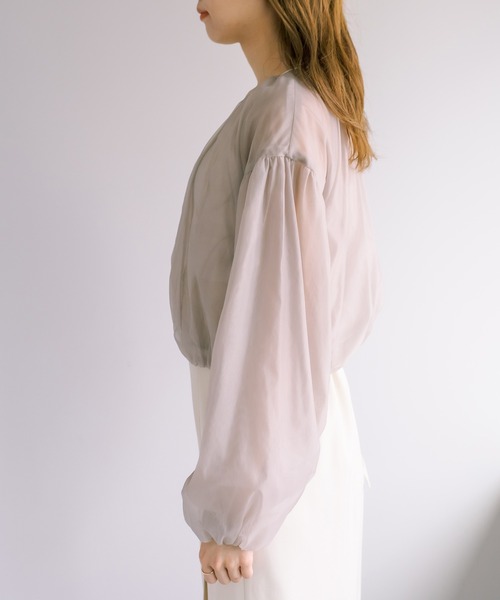 OLIVE des OLIVE（オリーブデオリーブ）の「ボリュームシアブルゾン（ブルゾン・レディース・オフホワイト/グレイッシュベージュ・FREE）」の16枚目の写真