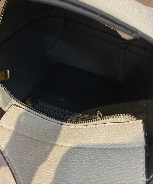 apres jour clair（アプレジュールクレア）の「【apres jour clair×ARIAZ】２WAYワンハンドルショルダーバッグ（ハンドバッグ・レディース・ダークブラウン/アイボリー/ベージュ・FREE）」の13枚目の写真