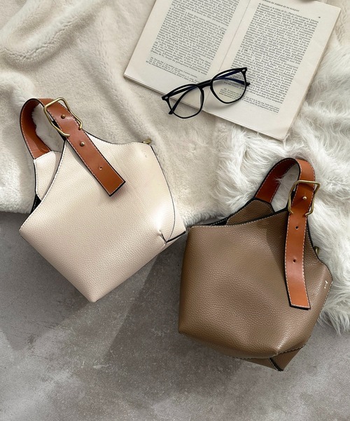 apres jour clair（アプレジュールクレア）の「【apres jour clair×ARIAZ】２WAYワンハンドルショルダーバッグ（ハンドバッグ・レディース・ダークブラウン/アイボリー/ベージュ・FREE）」の7枚目の写真