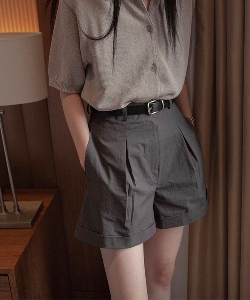 MUYMONA(ムイモナ)の「タック入り コットンショートパンツ mmw22s037【MUYMONA】【2022SS】(その他パンツ・レディース・ベージュ/スミクロ・M/S)」の11枚目の写真