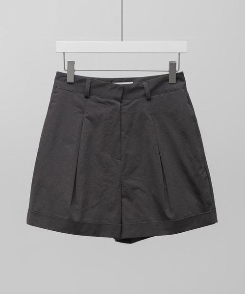 MUYMONA(ムイモナ)の「タック入り コットンショートパンツ mmw22s037【MUYMONA】【2022SS】(その他パンツ・レディース・ベージュ/スミクロ・M/S)」の10枚目の写真