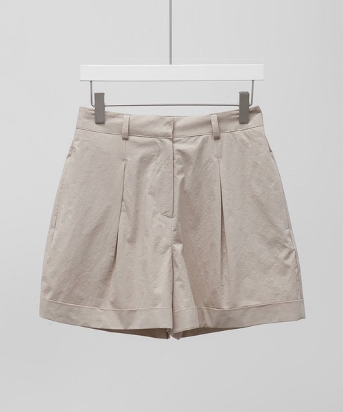 MUYMONA(ムイモナ)の「タック入り コットンショートパンツ mmw22s037【MUYMONA】【2022SS】(その他パンツ・レディース・ベージュ/スミクロ・M/S)」の6枚目の写真
