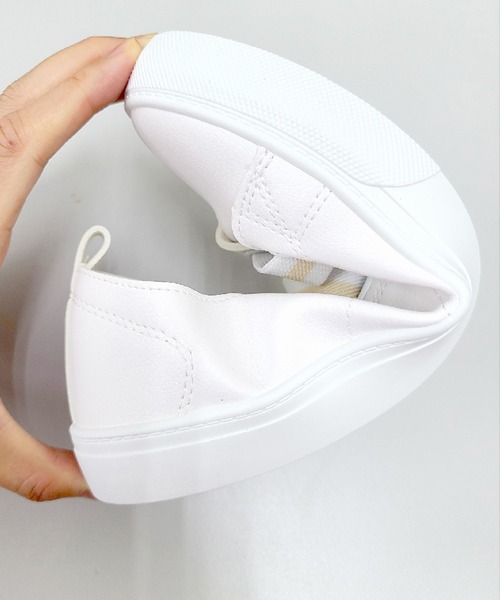 DAY CLOSET（デイ クローゼット）の「レディース 軽量合皮フラットシューズ（スニーカー・レディース・ホワイト/ブラック/ベージュ/グリーン・22.5cm/23.5cm/24.5cm/23.0cm/24.0cm/25.0cm）」の11枚目の写真