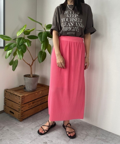 JUGLANS(ユグランス)の「☆ すとんと落ち感。プリーツナロースカート 343120(スカート・レディース・ブラック/ピンク/グリーン・FREE)」の3枚目の写真