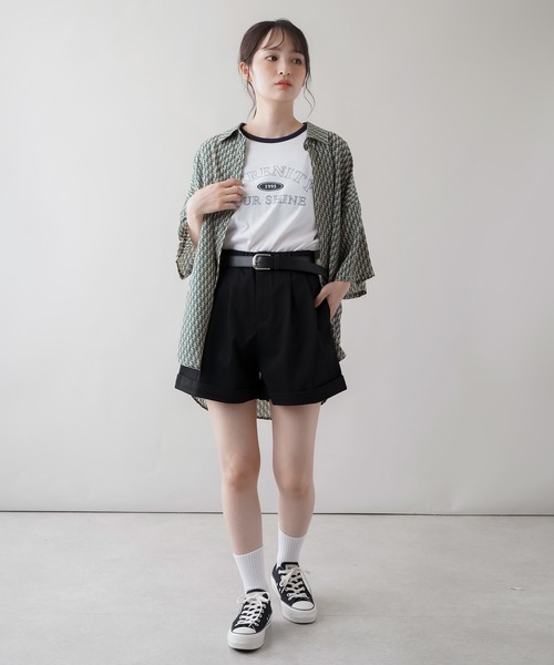 SPINNS(スピンズ)の「センタープレスタック ロールアップショートパンツ(スラックス・レディース・ブラック・ONESIZE)」の7枚目の写真