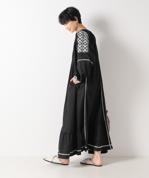 IENA（イエナ）の「maisonコットンシルクエンブロイダリーワンピース（ワンピース・レディース・ホワイト/ブラック/ブラウン・38/36）」の20枚目の写真