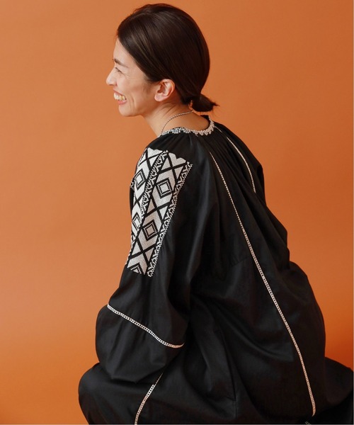 IENA（イエナ）の「maisonコットンシルクエンブロイダリーワンピース（ワンピース・レディース・ホワイト/ブラック/ブラウン・38/36）」の12枚目の写真