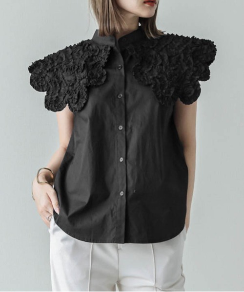 フリルビッグカラースタンドネックブラウス
