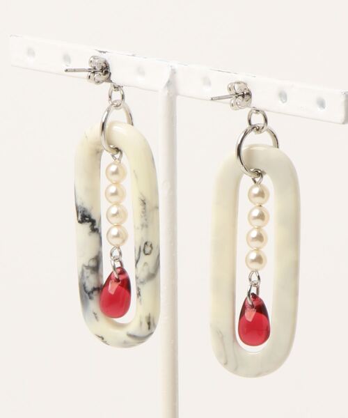 tone(トーン)の「【-lensa-】オーバルピアス(ホワイト)(MA)(ピアス(両耳用)・レディース・ホワイト・FREE)」の2枚目の写真