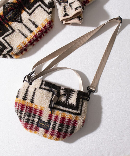 PENDLETON（ペンドルトン）の「【PENDLETON/ペンドルトン】別注HARDING ボアミニショルダー 巾着ショルダー 2WAY（ショルダーバッグ・メンズ・ホワイト系その他/ブラック系その他/ベージュ系その他・FREE）」の6枚目の写真