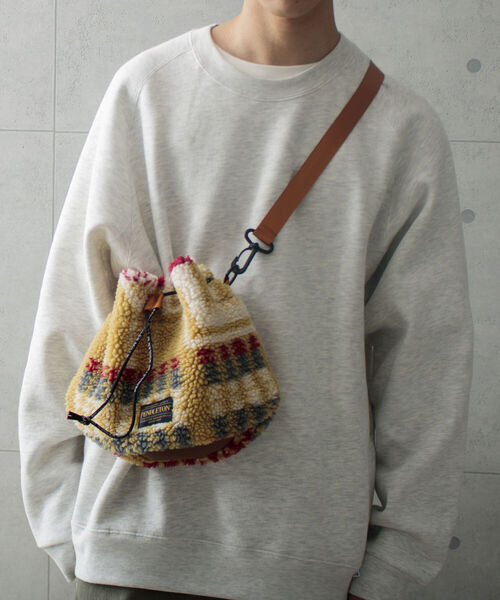 PENDLETON（ペンドルトン）の「【PENDLETON/ペンドルトン】別注HARDING ボアミニショルダー 巾着ショルダー 2WAY（ショルダーバッグ・メンズ・ホワイト系その他/ブラック系その他/ベージュ系その他・FREE）」の13枚目の写真