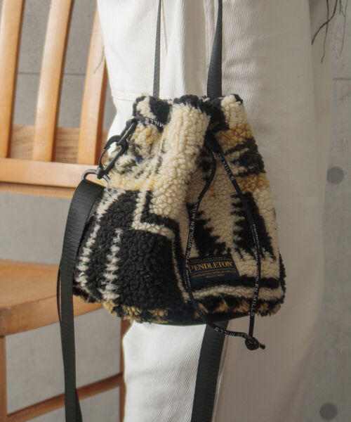 PENDLETON（ペンドルトン）の「【PENDLETON/ペンドルトン】別注HARDING ボアミニショルダー 巾着ショルダー 2WAY（ショルダーバッグ・メンズ・ホワイト系その他/ブラック系その他/ベージュ系その他・FREE）」の22枚目の写真