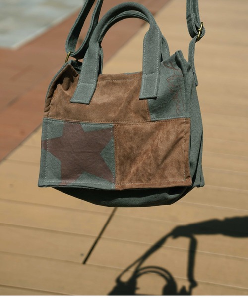 AVIREX(アヴィレックス)の「≪WEB&DEPOT限定≫FAKE SUEDE COMBI REMAKE MINI TOTE BAG/ フェイクスエードコンビリメイクミニトートバッグ(トートバッグ・レディース・オリーブ/ブルー系その他・FREE)」の7枚目の写真