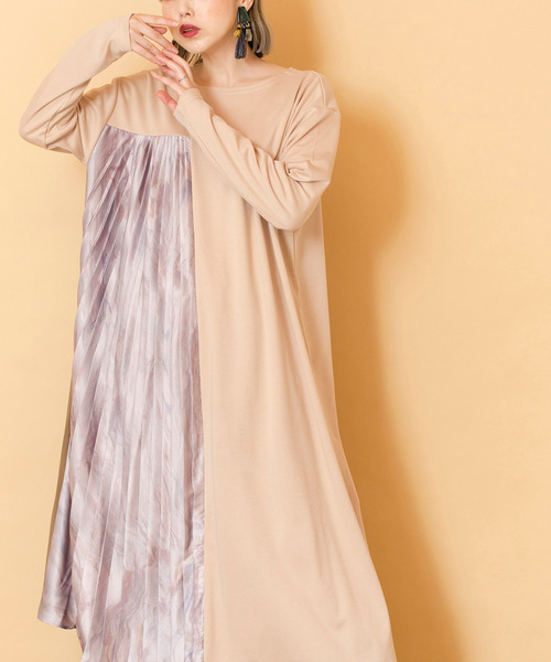 OSMOSIS（オズモーシス）の「2WAYプリーツ切替ワンピース（ワンピース