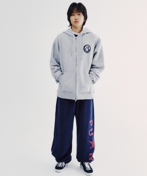 ikumi スタッズパーカー ikumi スタッズパーカー IKUMI】FRONT STUDDED HOODIE