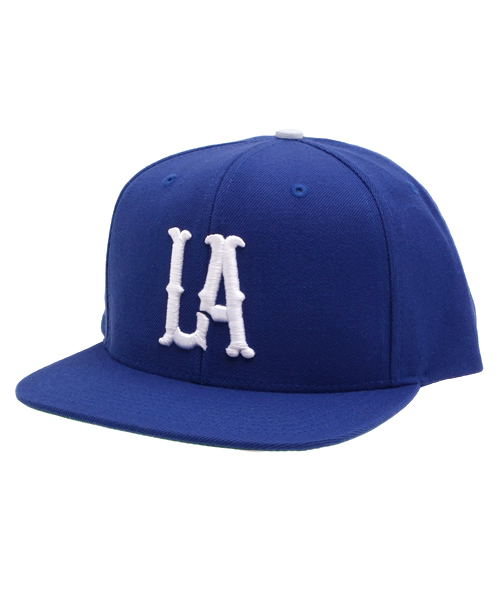 XLARGE（エクストララージ）の「CITY CAP（キャップ・メンズ・レッド/ブルー・ONE SIZE）」の2枚目の写真