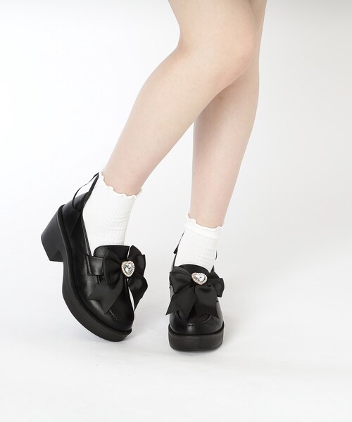 cs T&P（シーエスティーアンドピー）の「2WAYガーリーリボンボリュームローファー（パンプス・レディース・ブラック系1/アイボリー/ブラック・S/M/L/LL）」の15枚目の写真