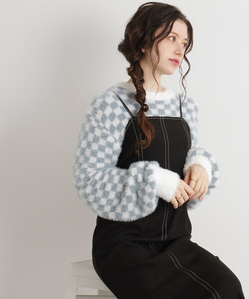 Cutie Blonde（キューティーブロンド）の「◆ふわふわフェザータッチニットプルオーバー（ニット/セーター・レディース・ブルー系1/ピンク系/ベージュ系1/ホワイト系・00）」の3枚目の写真