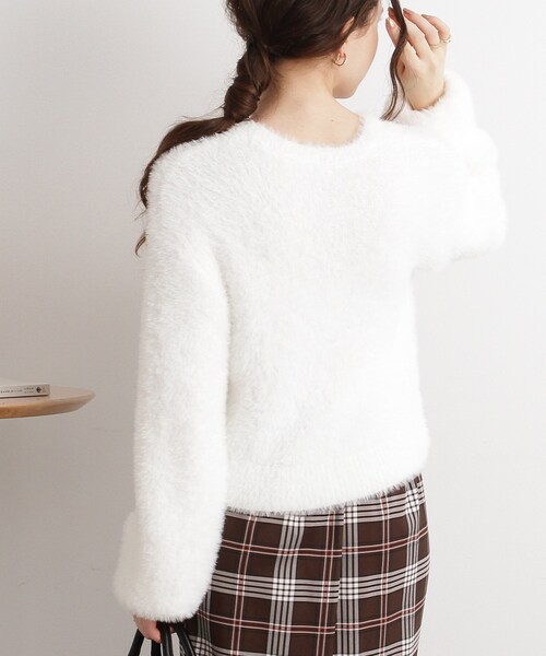 Cutie Blonde（キューティーブロンド）の「◆ふわふわフェザータッチニットプルオーバー（ニット/セーター・レディース・ブルー系1/ピンク系/ベージュ系1/ホワイト系・00）」の14枚目の写真