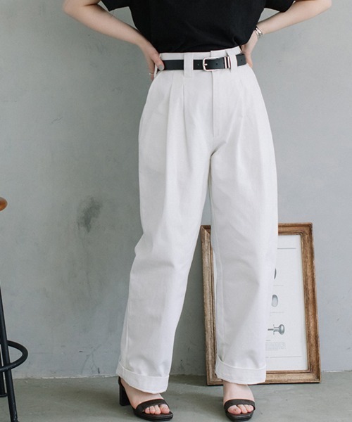 Flugge(フラッジー)の「HW tuck chino PT/ハイウエストタックチノパンツ(チノパンツ・レディース・ブラウン/ブラック/ベージュ/ホワイト・MEDIUM/SMALL)」の2枚目の写真