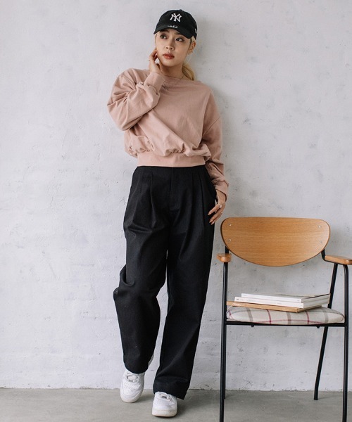 Flugge(フラッジー)の「HW tuck chino PT/ハイウエストタックチノパンツ(チノパンツ・レディース・ブラウン/ブラック/ベージュ/ホワイト・MEDIUM/SMALL)」の13枚目の写真