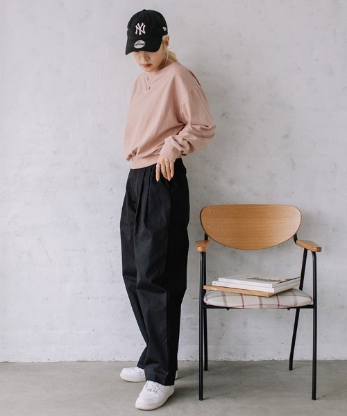 Flugge(フラッジー)の「HW tuck chino PT/ハイウエストタックチノパンツ(チノパンツ・レディース・ブラウン/ブラック/ベージュ/ホワイト・MEDIUM/SMALL)」の14枚目の写真