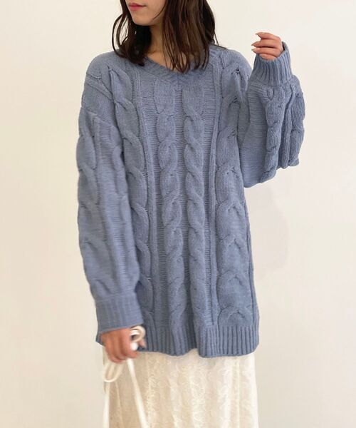 MAJESTIC LEGON(マジェスティックレゴン)の「フェザーモールVネックニット(ニット/セーター・レディース・ベージュ/ブラック/アイボリー/ブルー・MEDIUM)」の20枚目の写真