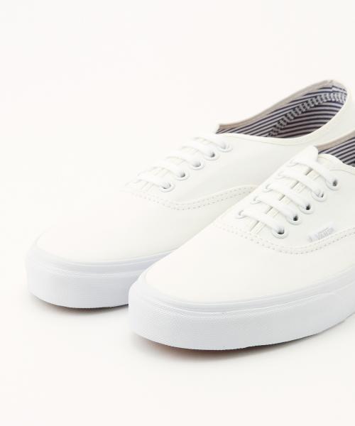 VANS(バンズ)の「VANS / オーセンティック デッキクラブ(スニーカー・メンズ・ホワイト・10inch/9inch/8.5inch/8inch/10.5inch/9.5inch)」の4枚目の写真