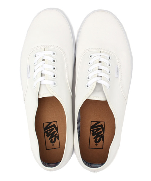 VANS(バンズ)の「VANS / オーセンティック デッキクラブ(スニーカー・メンズ・ホワイト・10inch/9inch/8.5inch/8inch/10.5inch/9.5inch)」の2枚目の写真