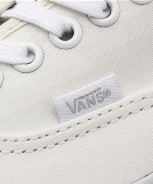 VANS(バンズ)の「VANS / オーセンティック デッキクラブ(スニーカー・メンズ・ホワイト・10inch/9inch/8.5inch/8inch/10.5inch/9.5inch)」の3枚目の写真