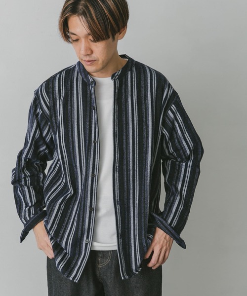 URBAN RESEARCH DOORS(アーバンリサーチドアーズ)の「モールストライプバンドカラーシャツ(シャツ/ブラウス・メンズ・ブラック/ネイビー/オレンジ・MEDIUM/LARGE)」の4枚目の写真