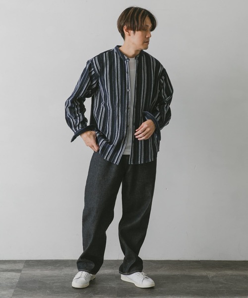 URBAN RESEARCH DOORS(アーバンリサーチドアーズ)の「モールストライプバンドカラーシャツ(シャツ/ブラウス・メンズ・ブラック/ネイビー/オレンジ・MEDIUM/LARGE)」の9枚目の写真