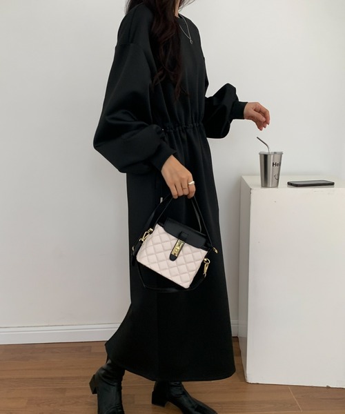 ABITOKYO(アビトーキョー)の「バックスリットウエストギャザースウェットワンピース(ワンピース・レディース・ブルー/ホワイト/ブラック/グリーン/モカ/チャコールグレー/ベージュ/ネイビー/グレー・FREE)」の18枚目の写真