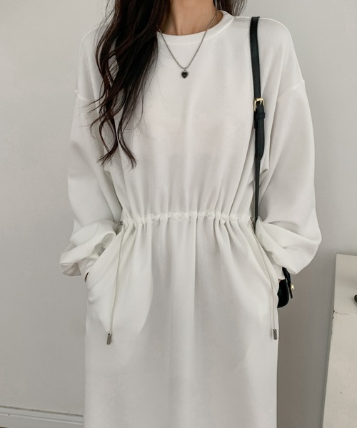 ABITOKYO(アビトーキョー)の「バックスリットウエストギャザースウェットワンピース(ワンピース・レディース・ブルー/ホワイト/ブラック/グリーン/モカ/チャコールグレー/ベージュ/ネイビー/グレー・FREE)」の22枚目の写真