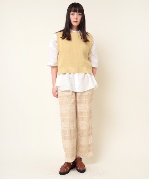 RNA-N（アールエヌエーエヌ）の「K2621 畔編みコットンニットベスト（ベスト・レディース・レッド/グレイッシュブルー/イエロー・MEDIUM）」の19枚目の写真